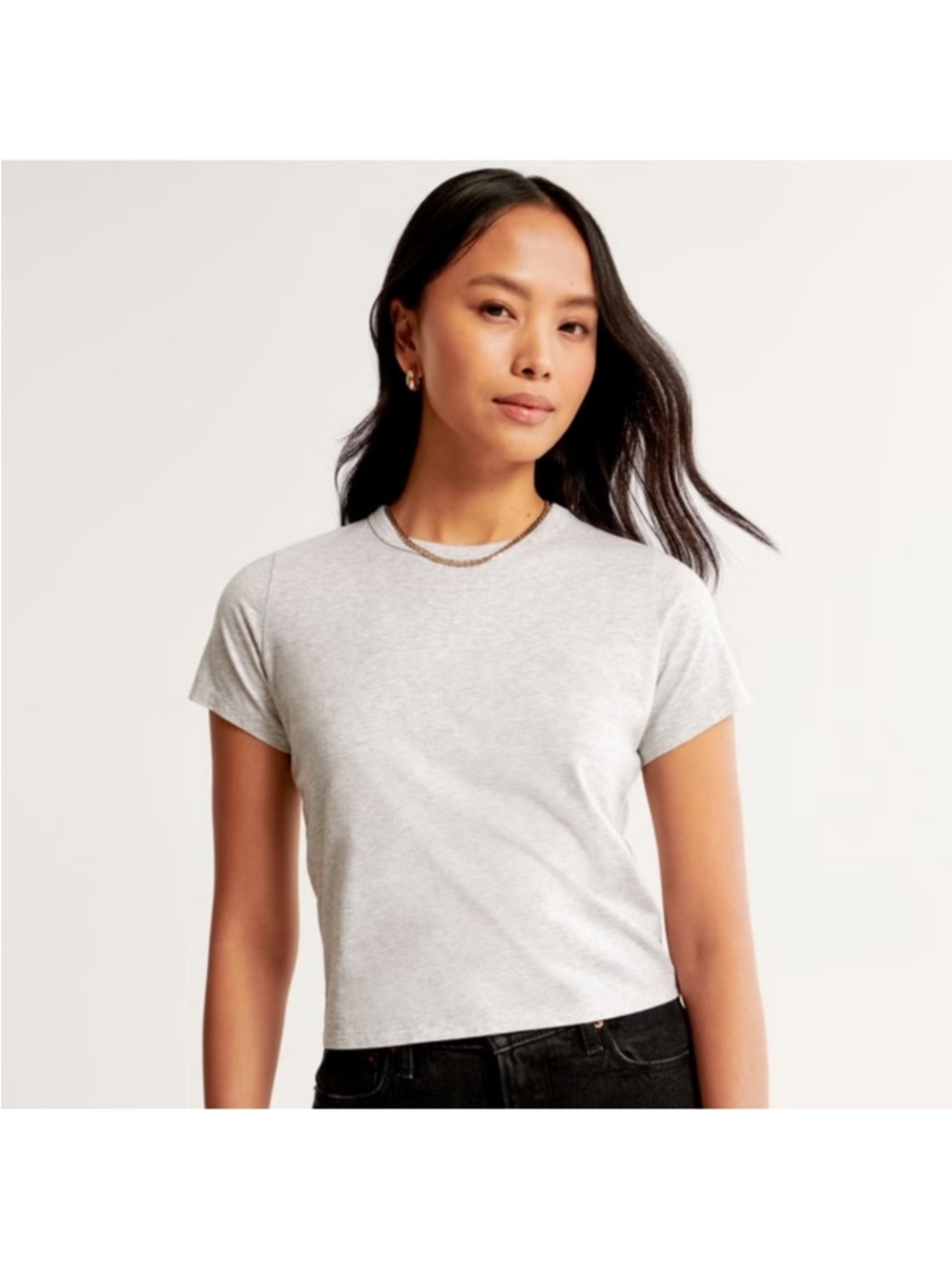 Abercrombie & Fitch Women's Heather Gray Short Sleeve Crew Tee